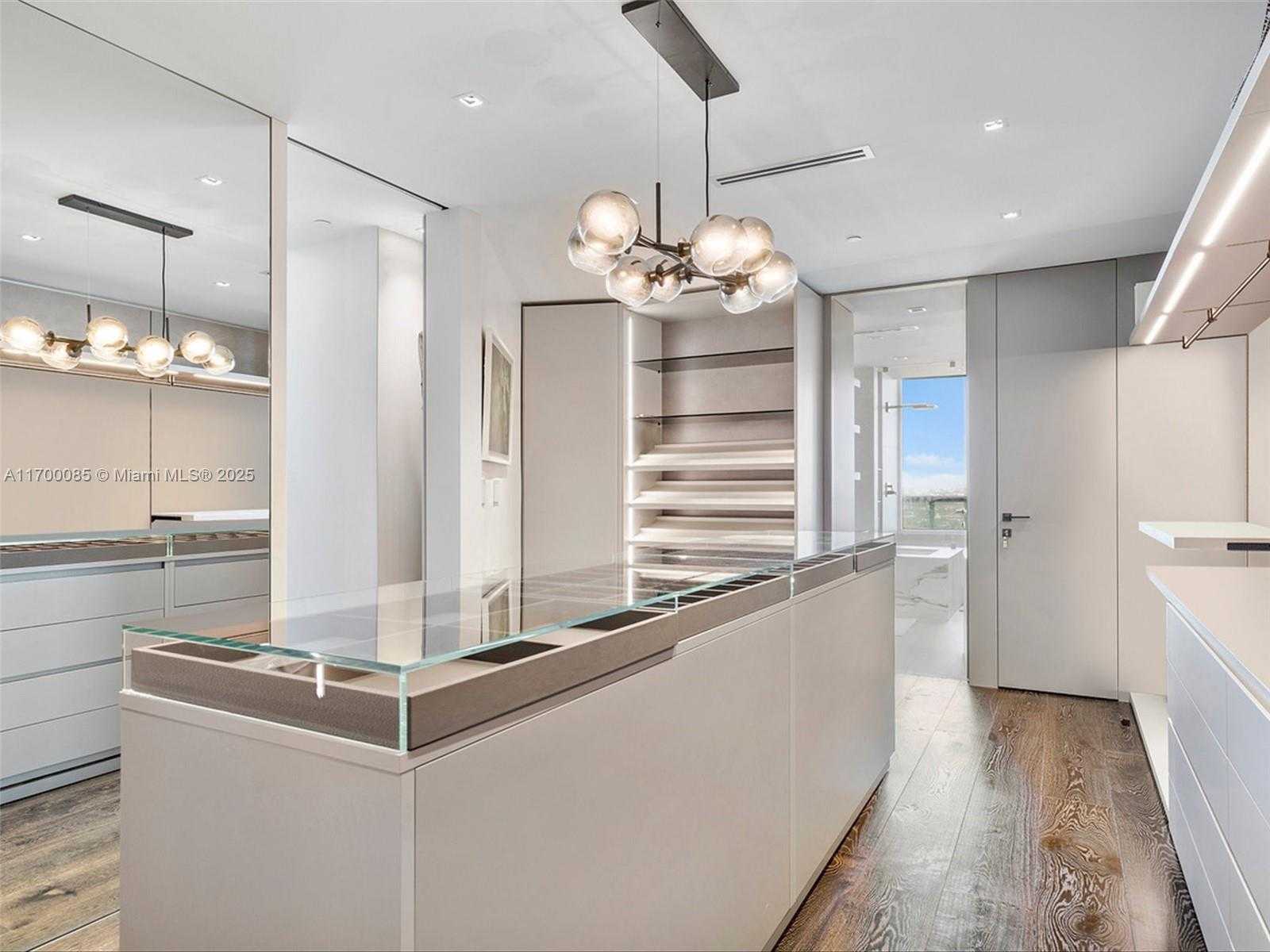 Small Image of 2127 BRICKELL AVE #3602, Miami Number 26