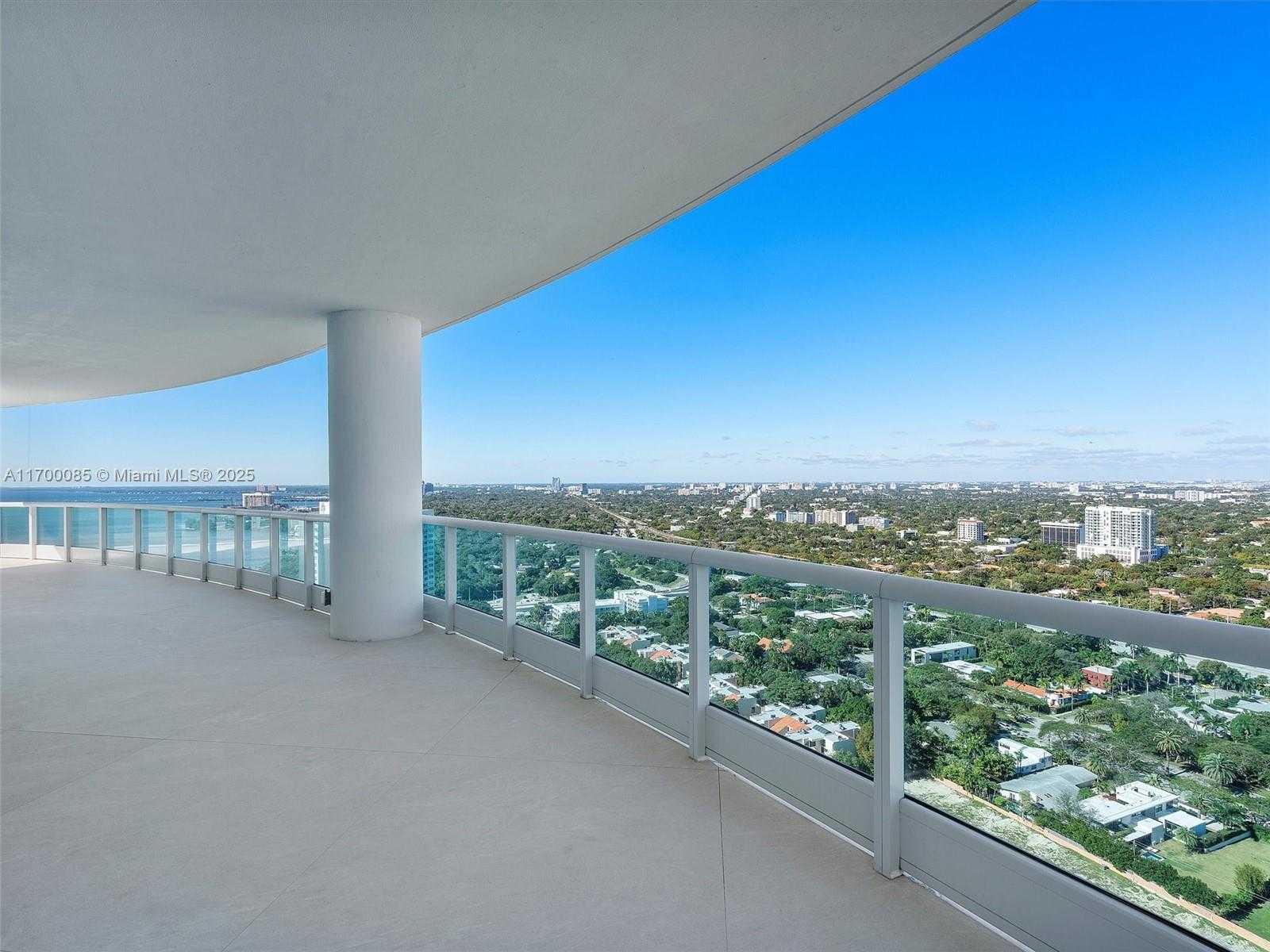 Small Image of 2127 BRICKELL AVE #3602, Miami Number 31