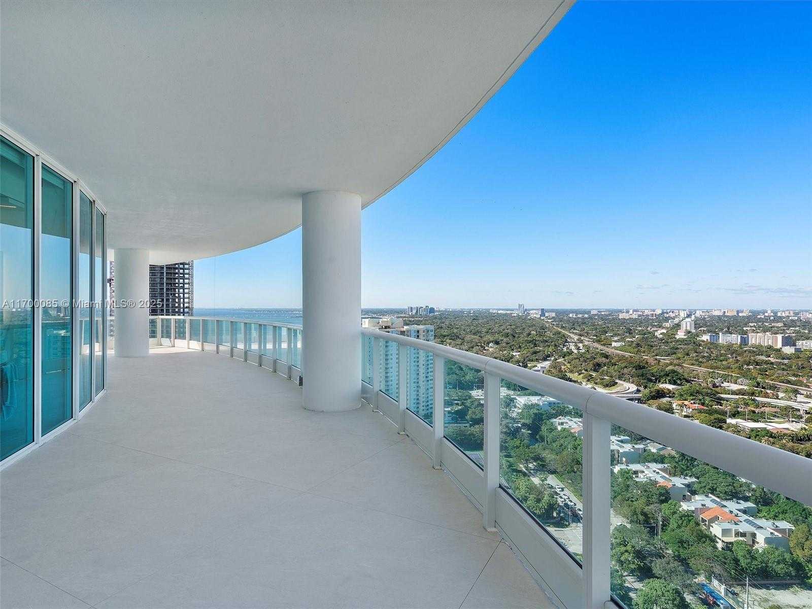 Small Image of 2127 BRICKELL AVE #3602, Miami Number 32