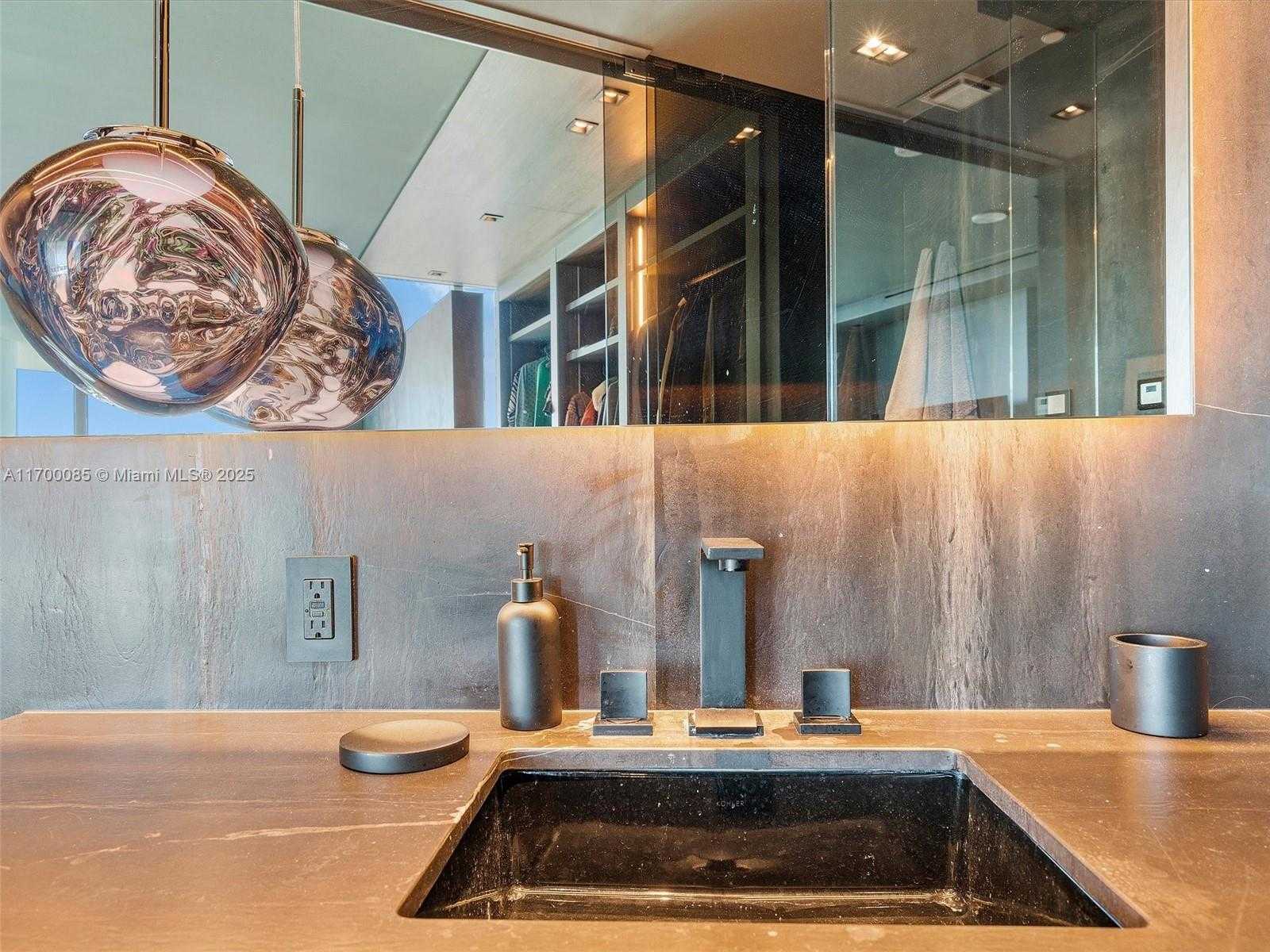 Small Image of 2127 BRICKELL AVE #3602, Miami Number 37