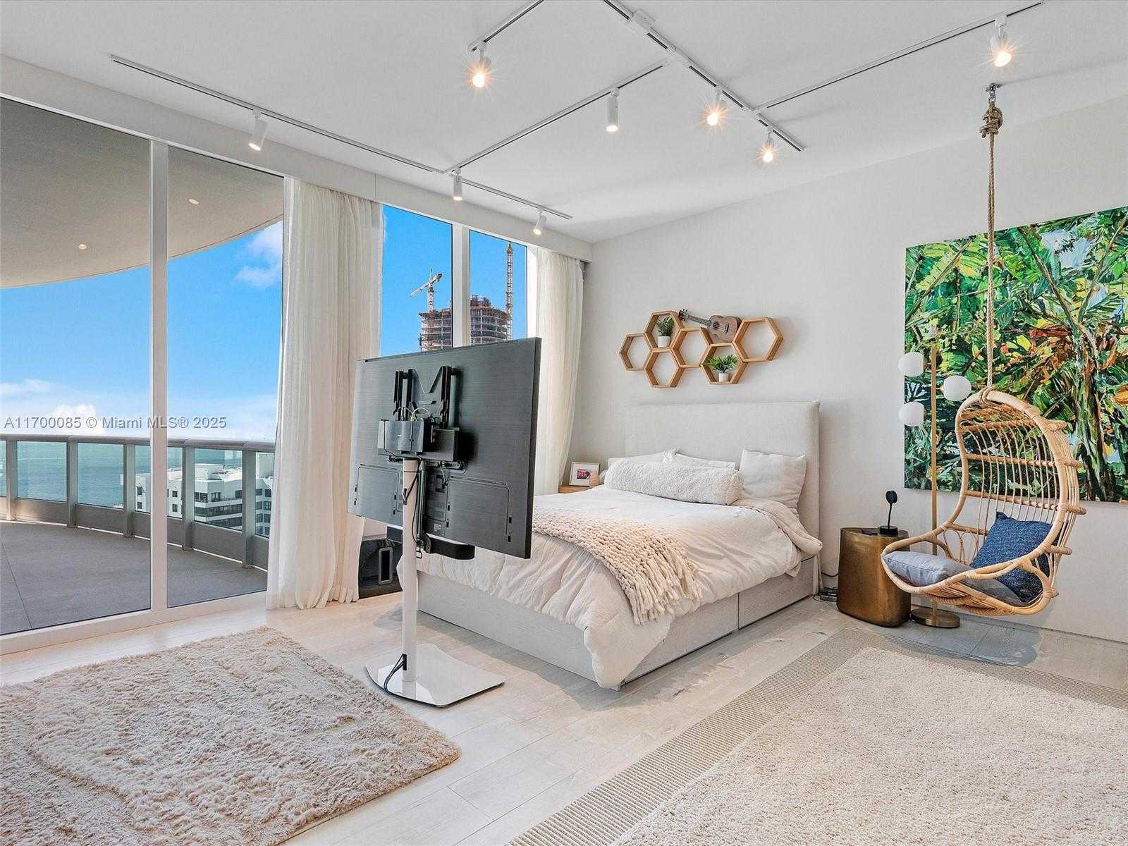 Small Image of 2127 BRICKELL AVE #3602, Miami Number 38