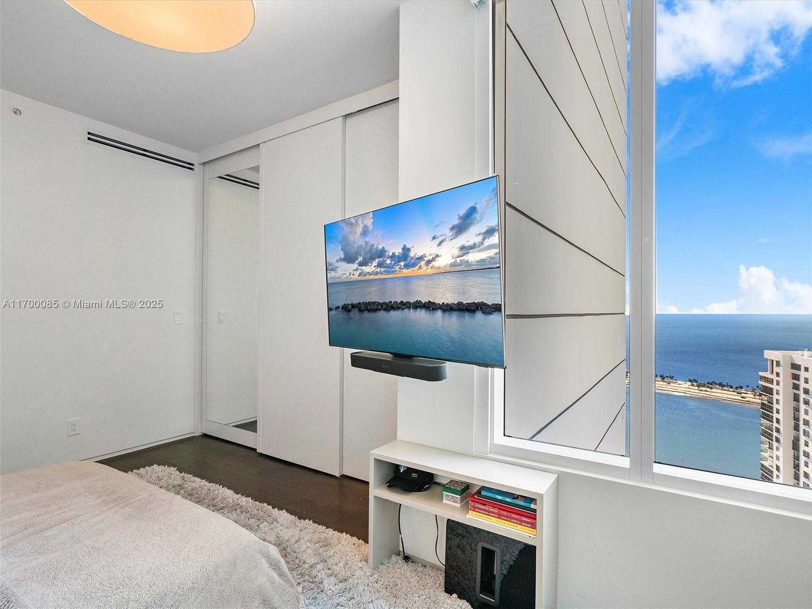 Small Image of 2127 BRICKELL AVE #3602, Miami Number 44