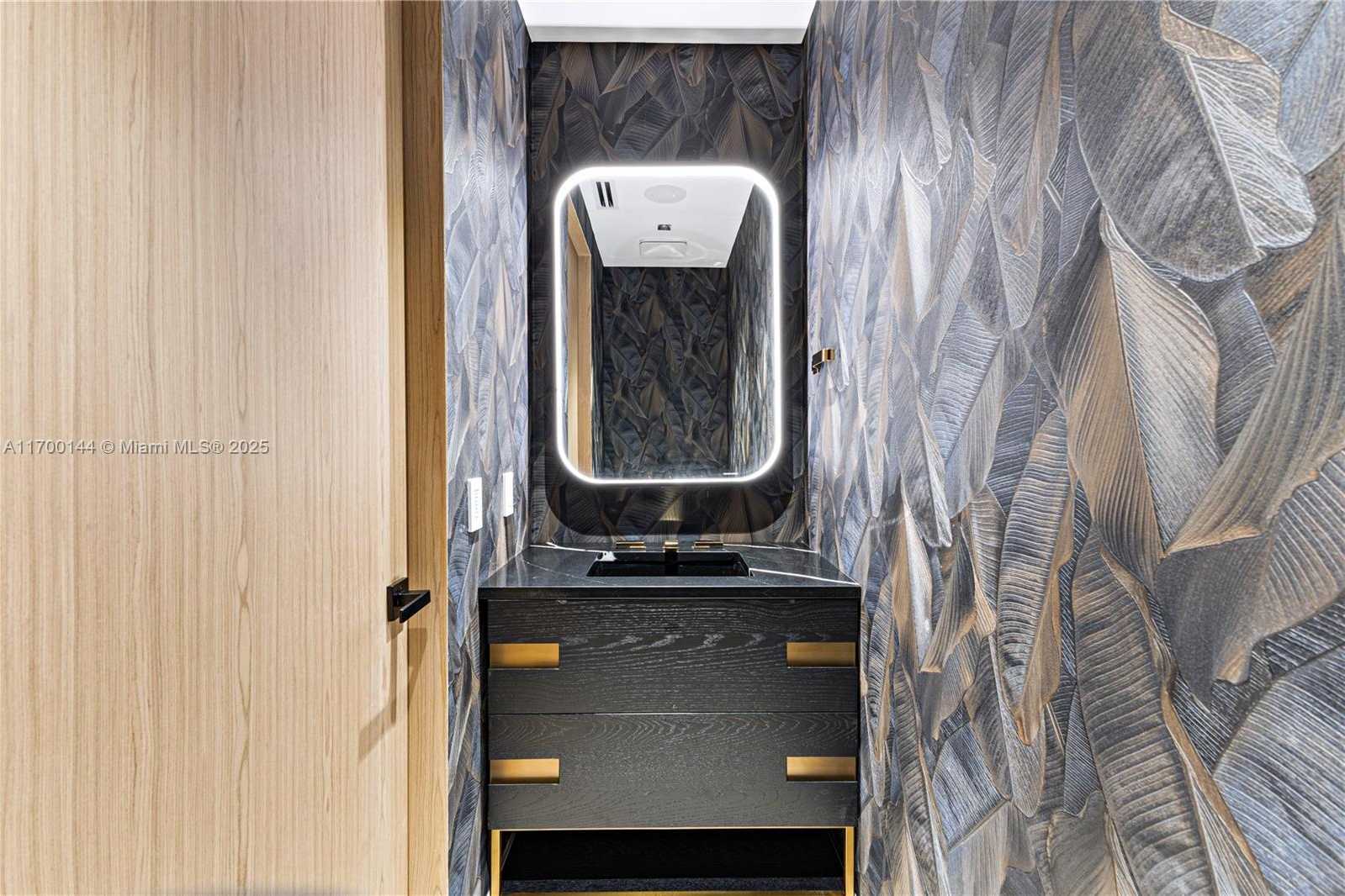 Small Image of 788 NORTH EAST 23RD ST #5501, Miami Number 40