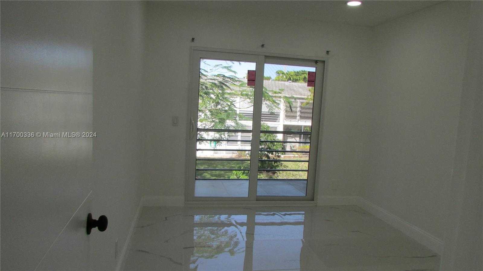 Small Image of 115 VENTNOR F #115, Deerfield Beach Number 11