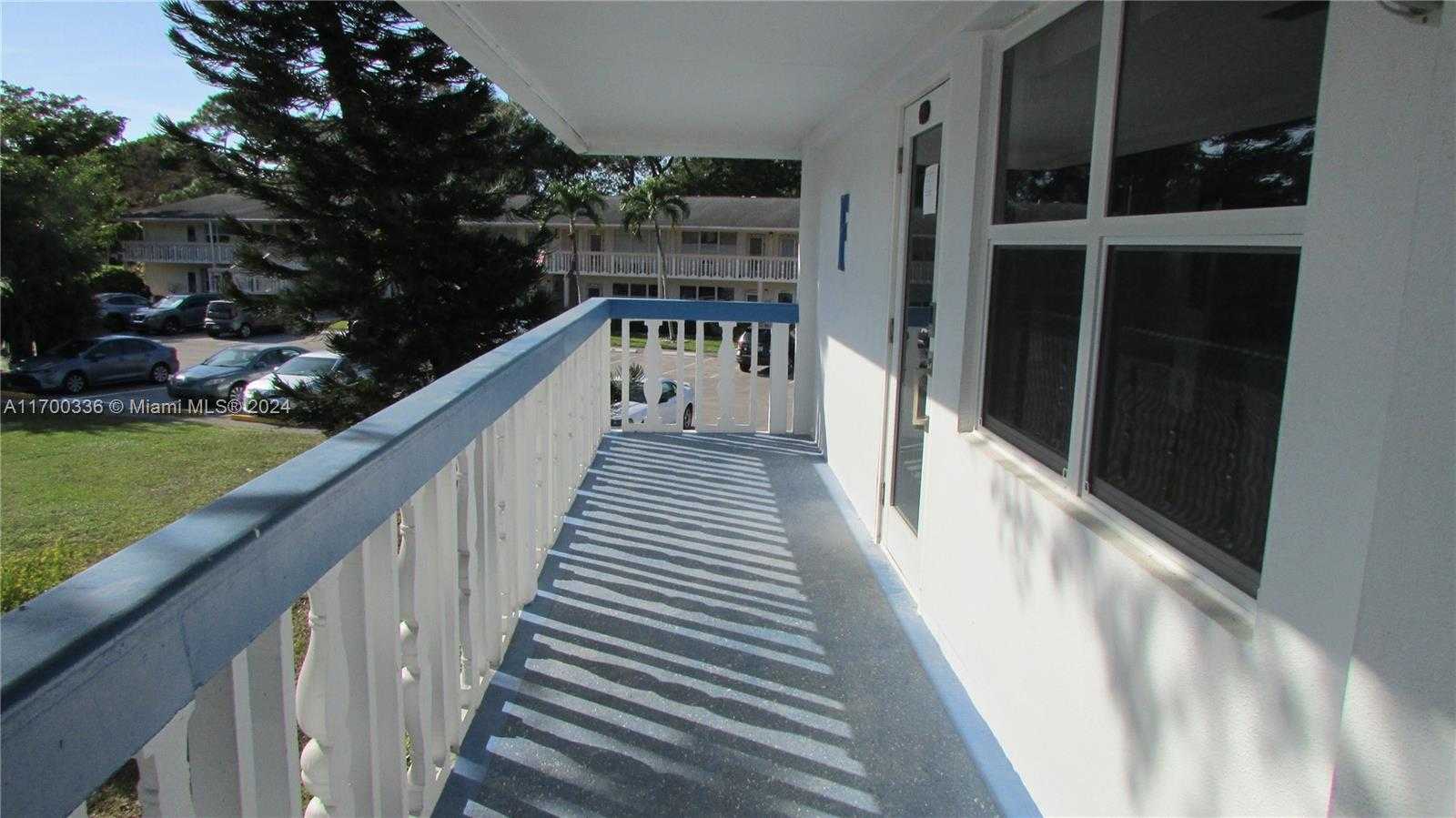 Small Image of 115 VENTNOR F #115, Deerfield Beach Number 17