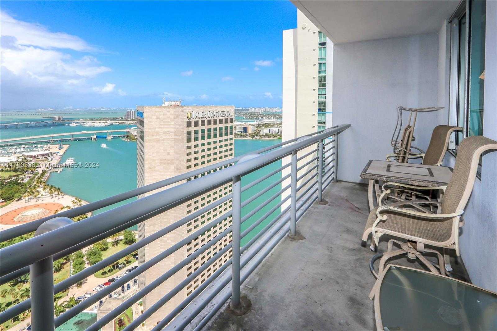 Small Image of 325 SOUTH BISCAYNE BLVD #3918, Miami Number 3