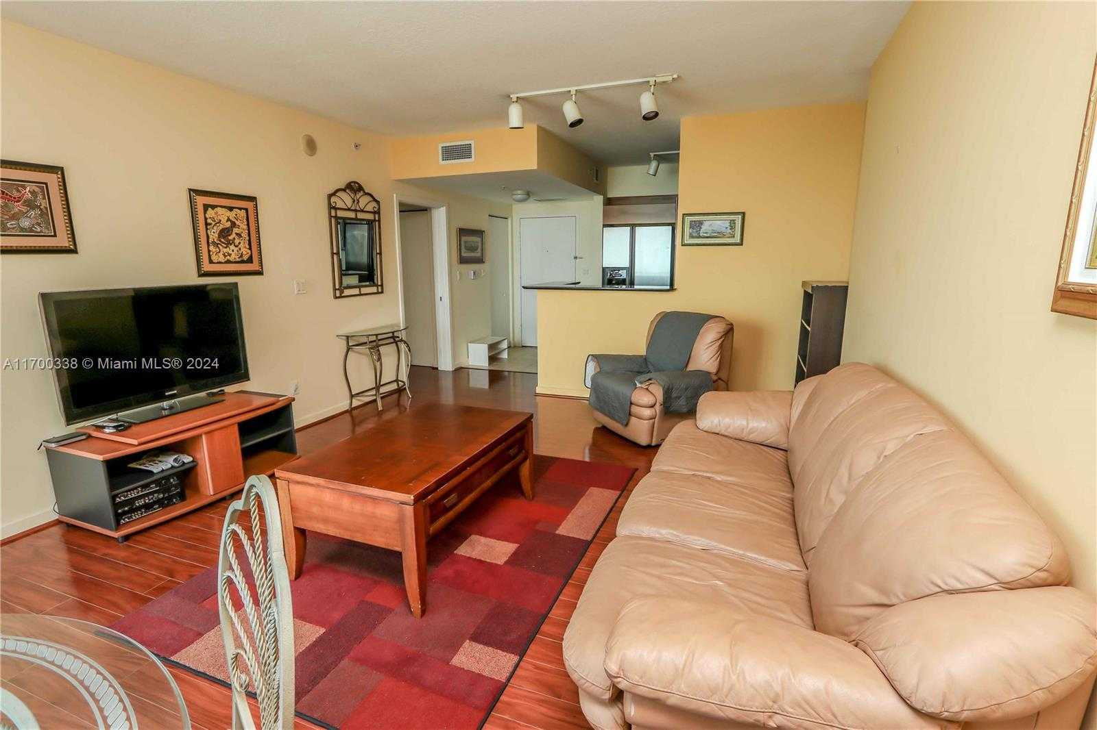 Small Image of 325 SOUTH BISCAYNE BLVD #3918, Miami Number 9