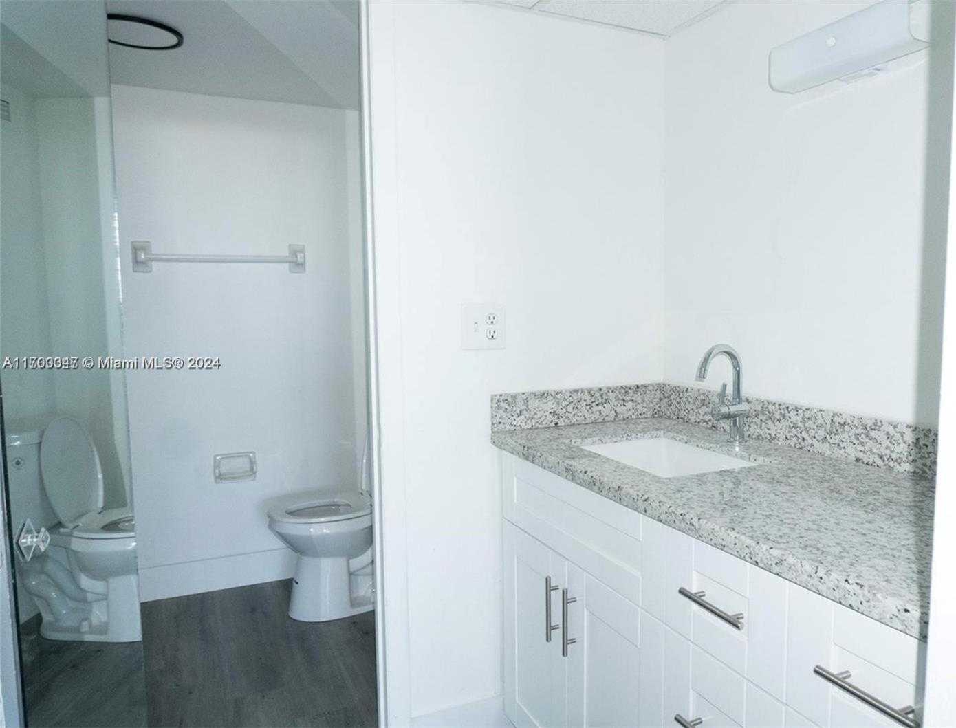 Small Image of 16850 SOUTH GLADES DR #3C, North Miami Beach Number 15