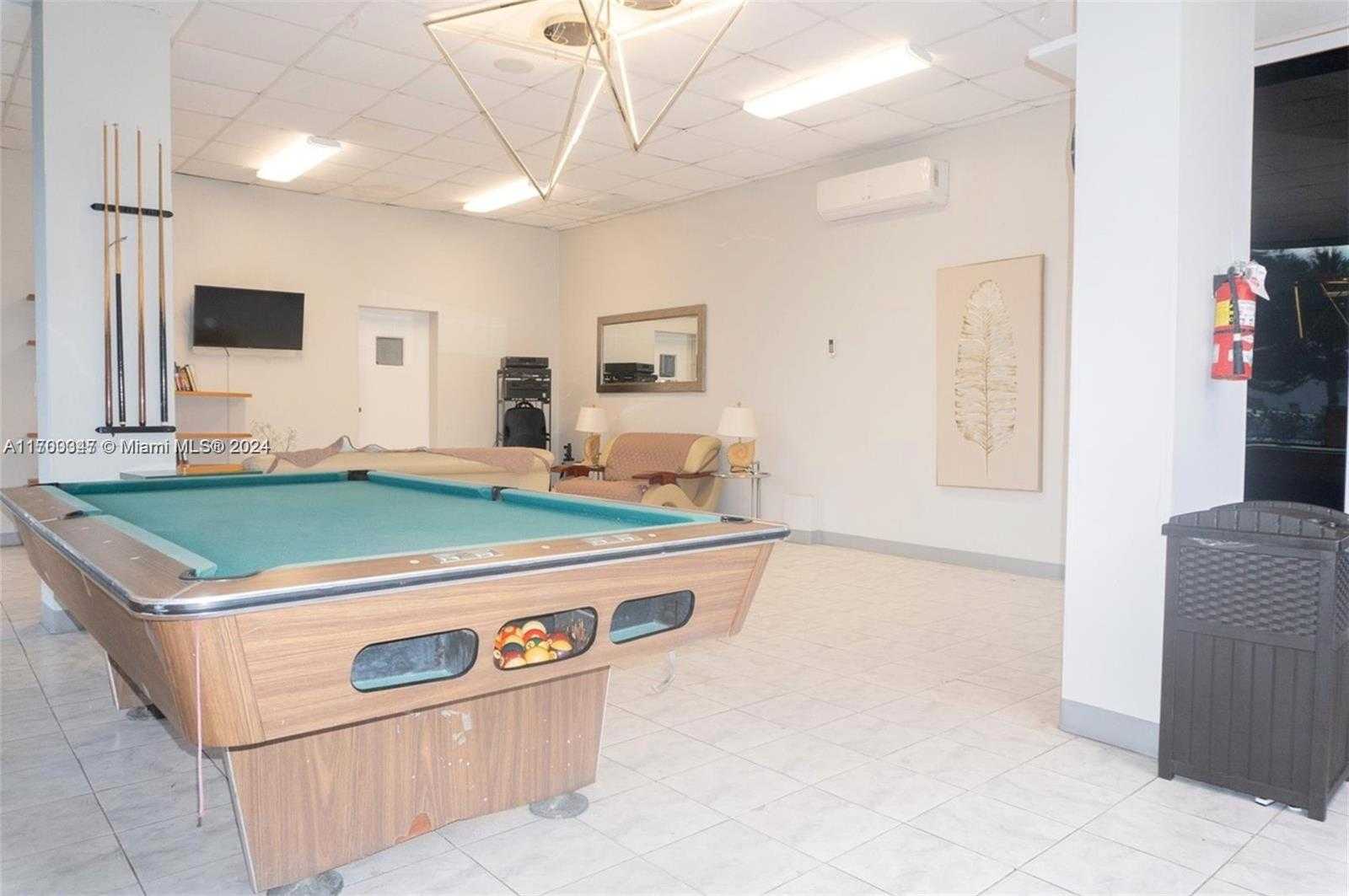 Small Image of 16850 SOUTH GLADES DR #3C, North Miami Beach Number 19