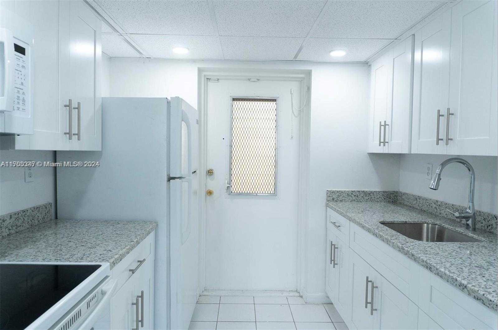 Small Image of 16850 SOUTH GLADES DR #3C, North Miami Beach Number 7