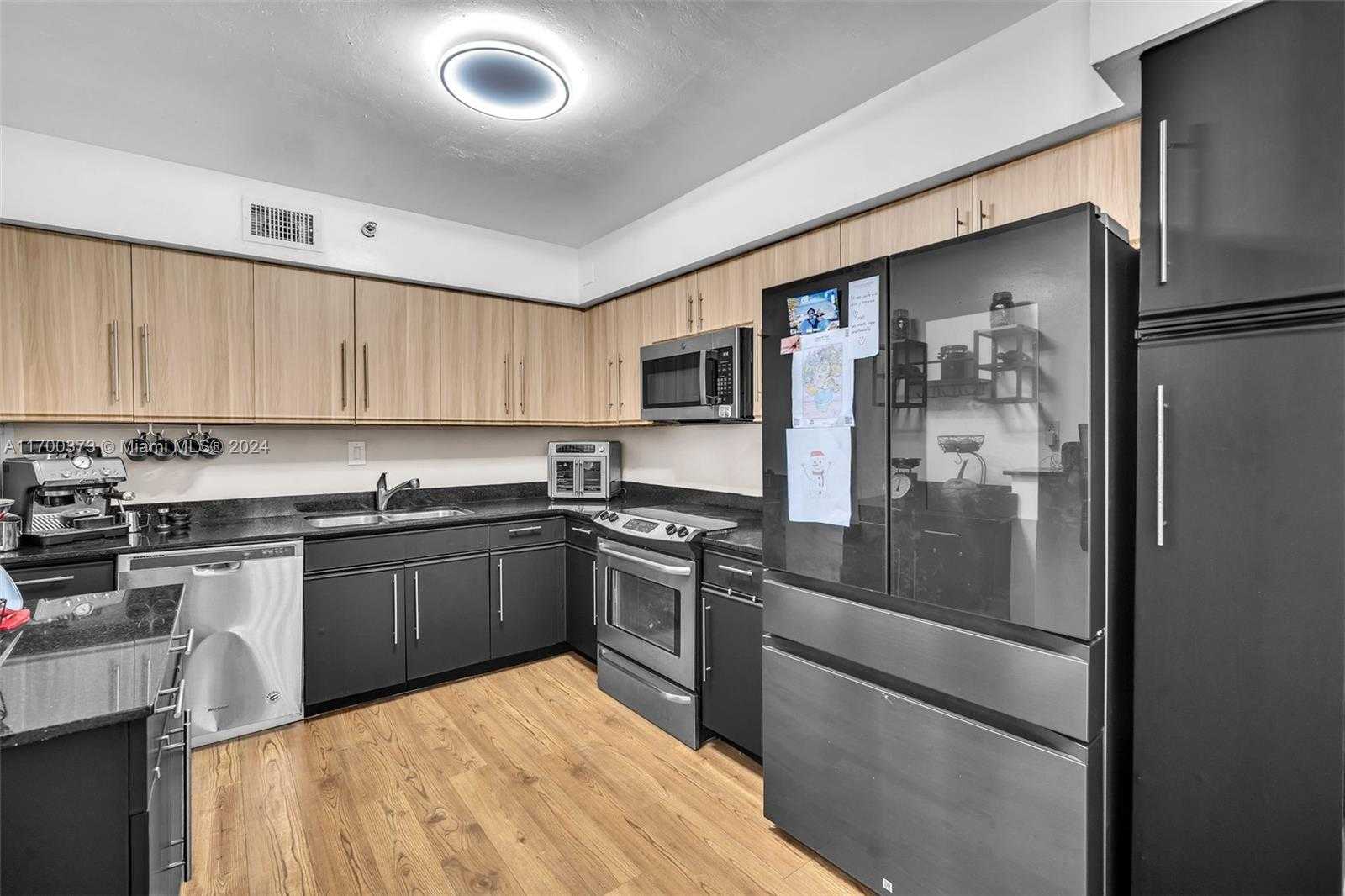 Small Image of 3530 MYSTIC POINTE DR #2907, Aventura Number 10