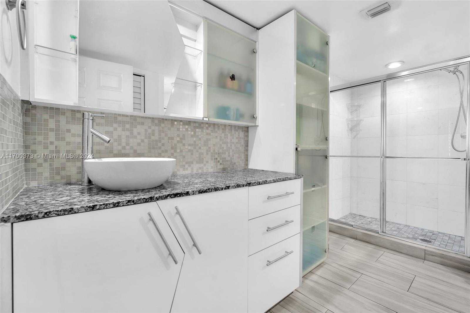 Small Image of 3530 MYSTIC POINTE DR #2907, Aventura Number 20