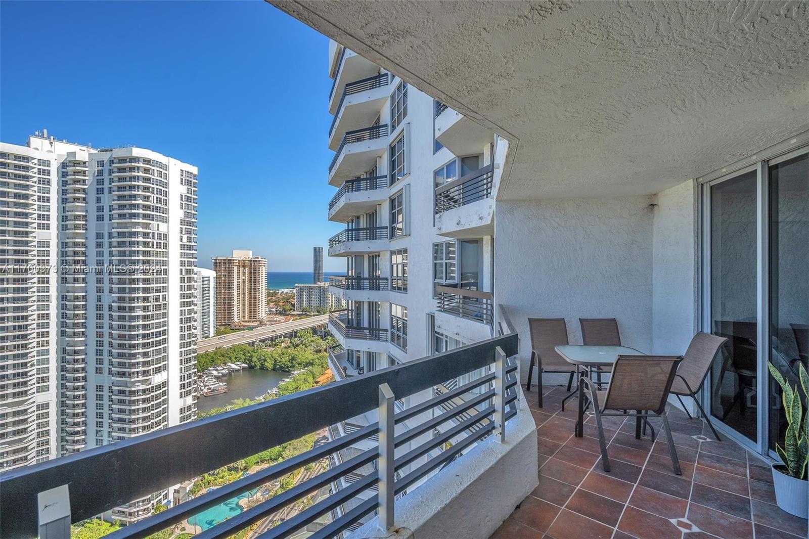 Small Image of 3530 MYSTIC POINTE DR #2907, Aventura Number 23