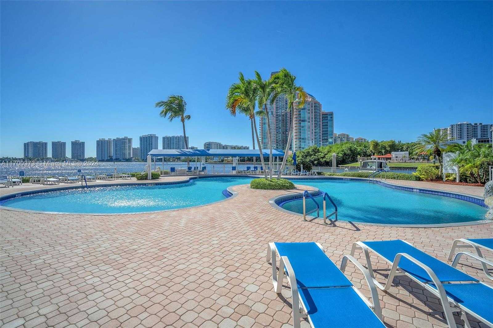 Small Image of 3530 MYSTIC POINTE DR #2907, Aventura Number 26