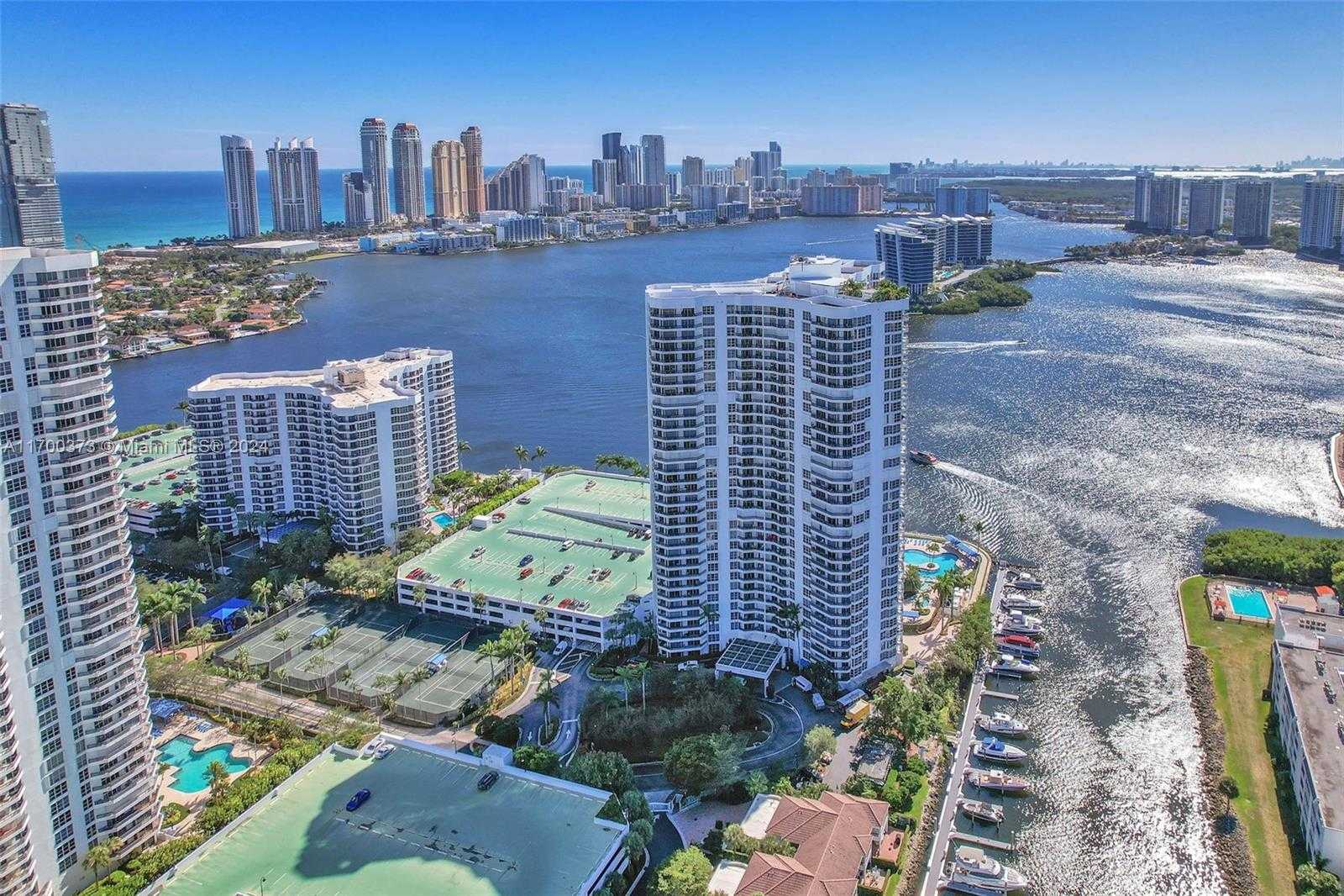 Small Image of 3530 MYSTIC POINTE DR #2907, Aventura Number 29
