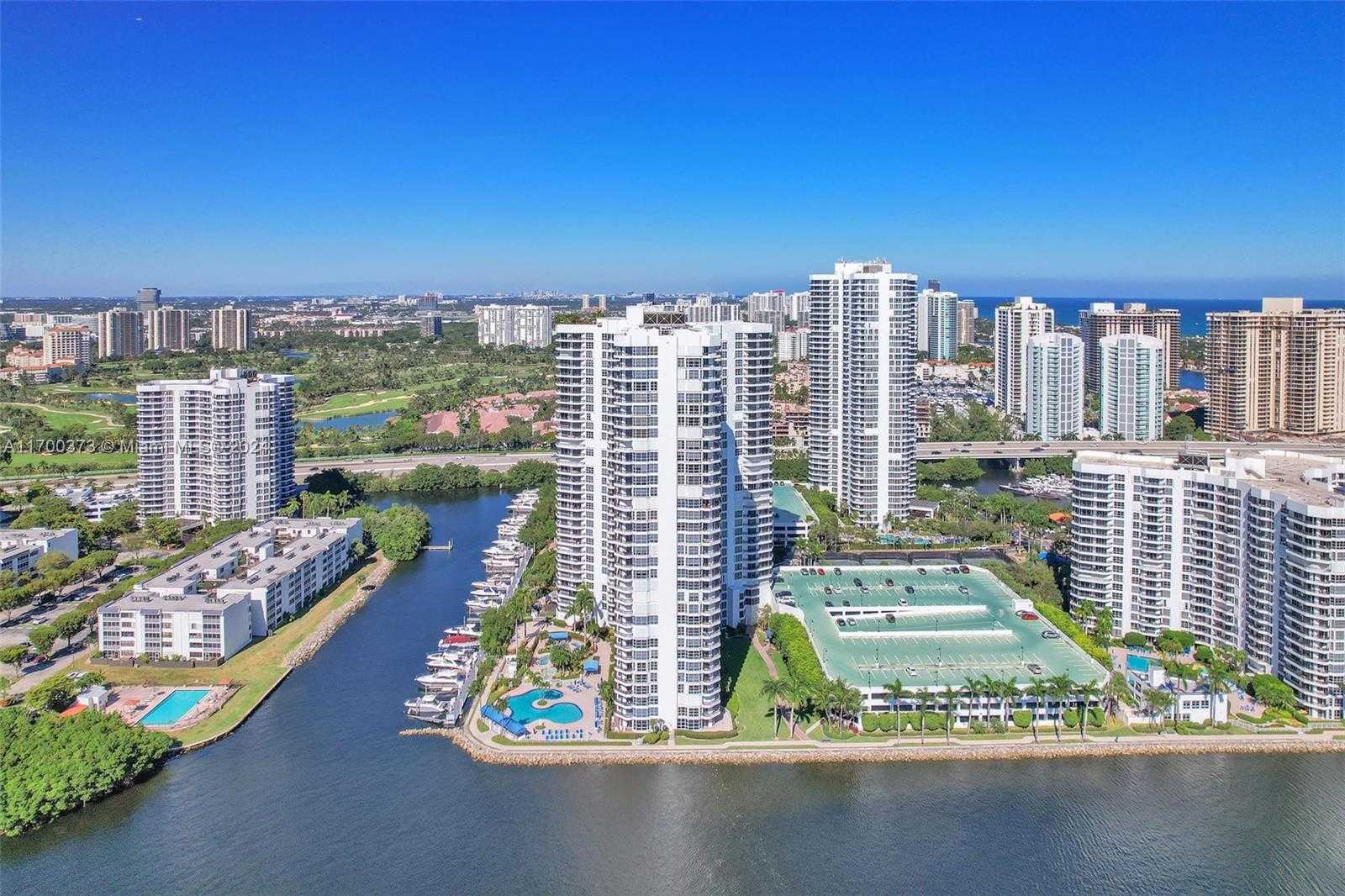 Small Image of 3530 MYSTIC POINTE DR #2907, Aventura Number 31