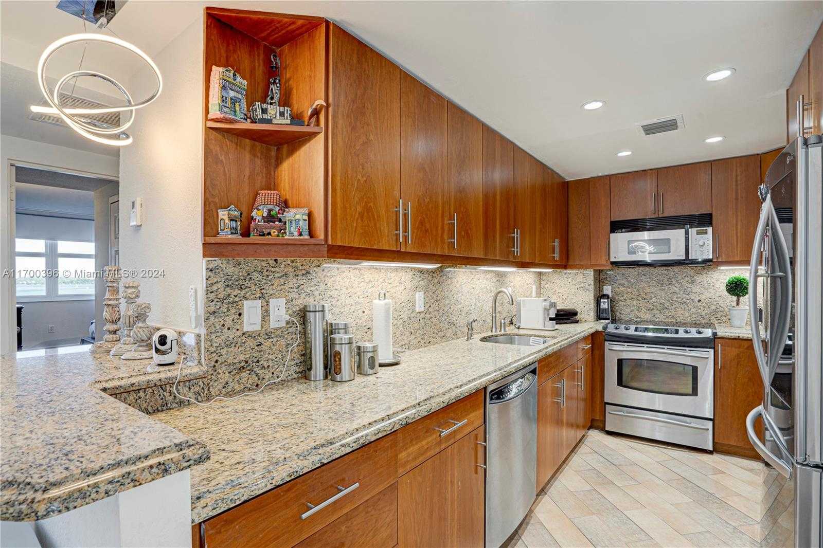 Small Image of 10350 WEST BAY HARBOR DR #4T, Bay Harbor Islands Number 27