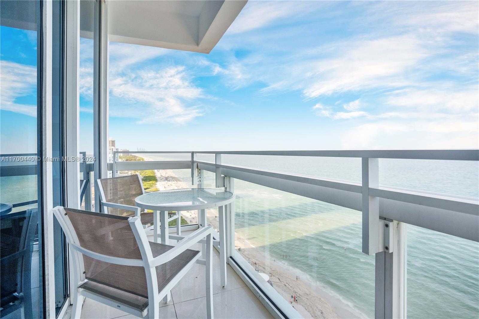 Small Image of 6801 COLLINS AVE #PH04, Miami Beach Number 3