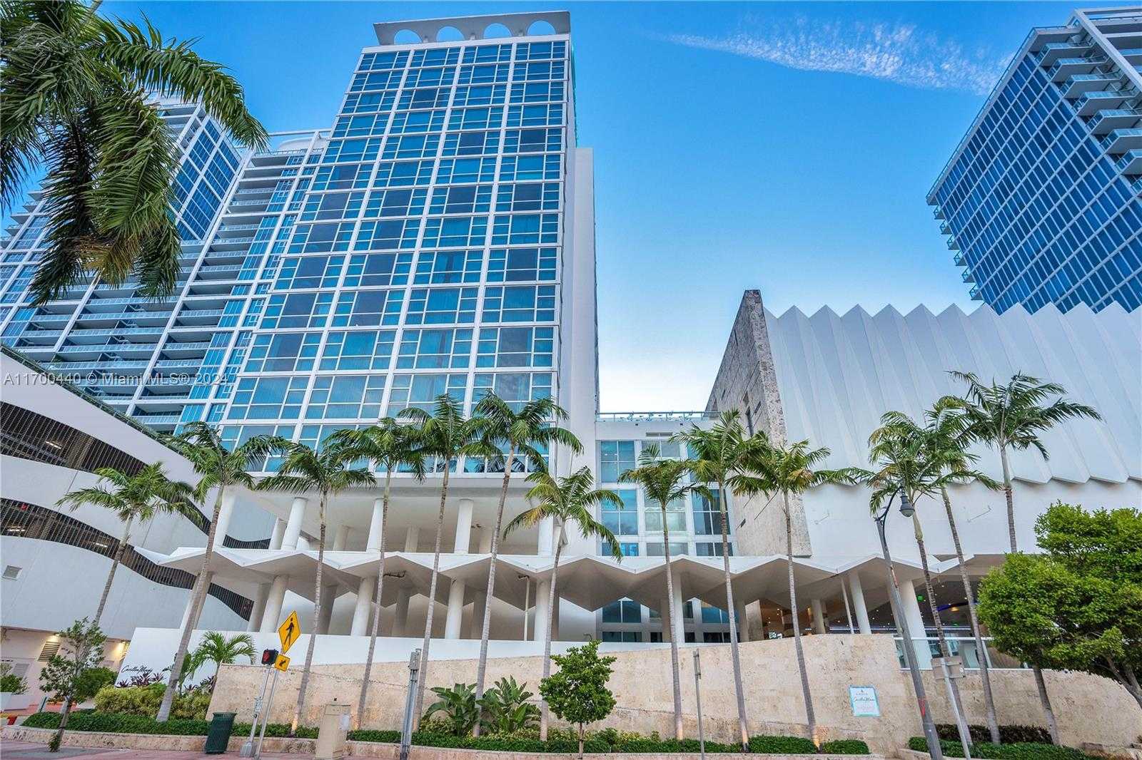 Small Image of 6801 COLLINS AVE #PH04, Miami Beach Number 5