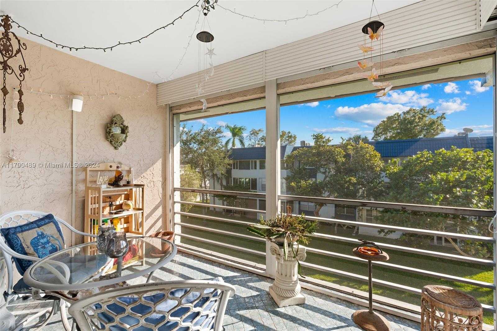 Small Image of 3130 HOLIDAY SPRINGS BLVD #308, Margate Number 18