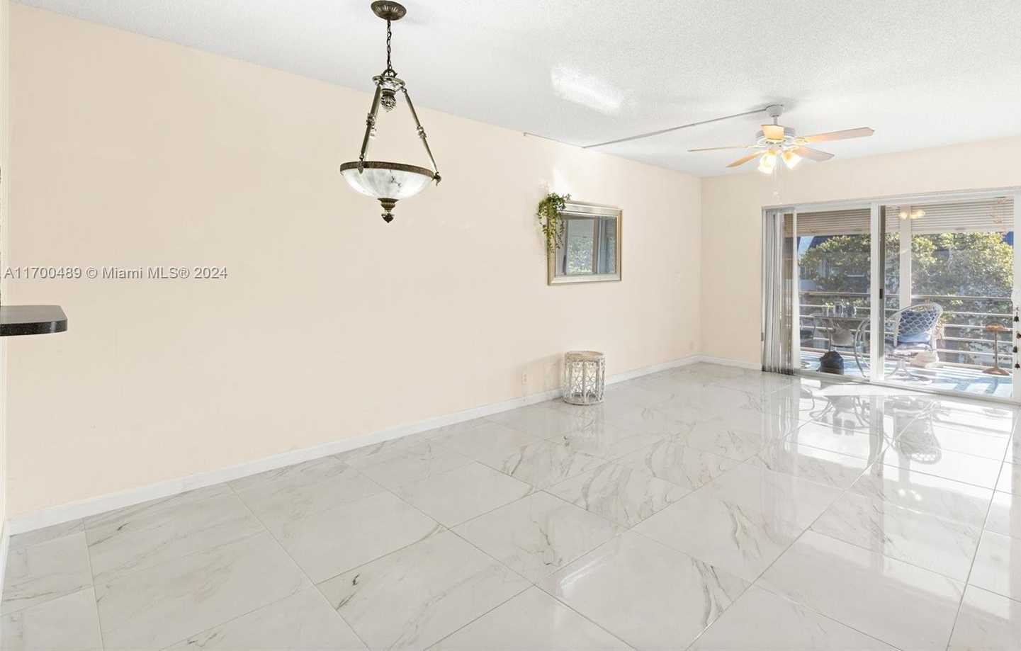 Small Image of 3130 HOLIDAY SPRINGS BLVD #308, Margate Number 7