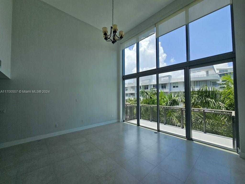 Small Image of 6000 COLLINS AVE #528, Miami Beach Number 17