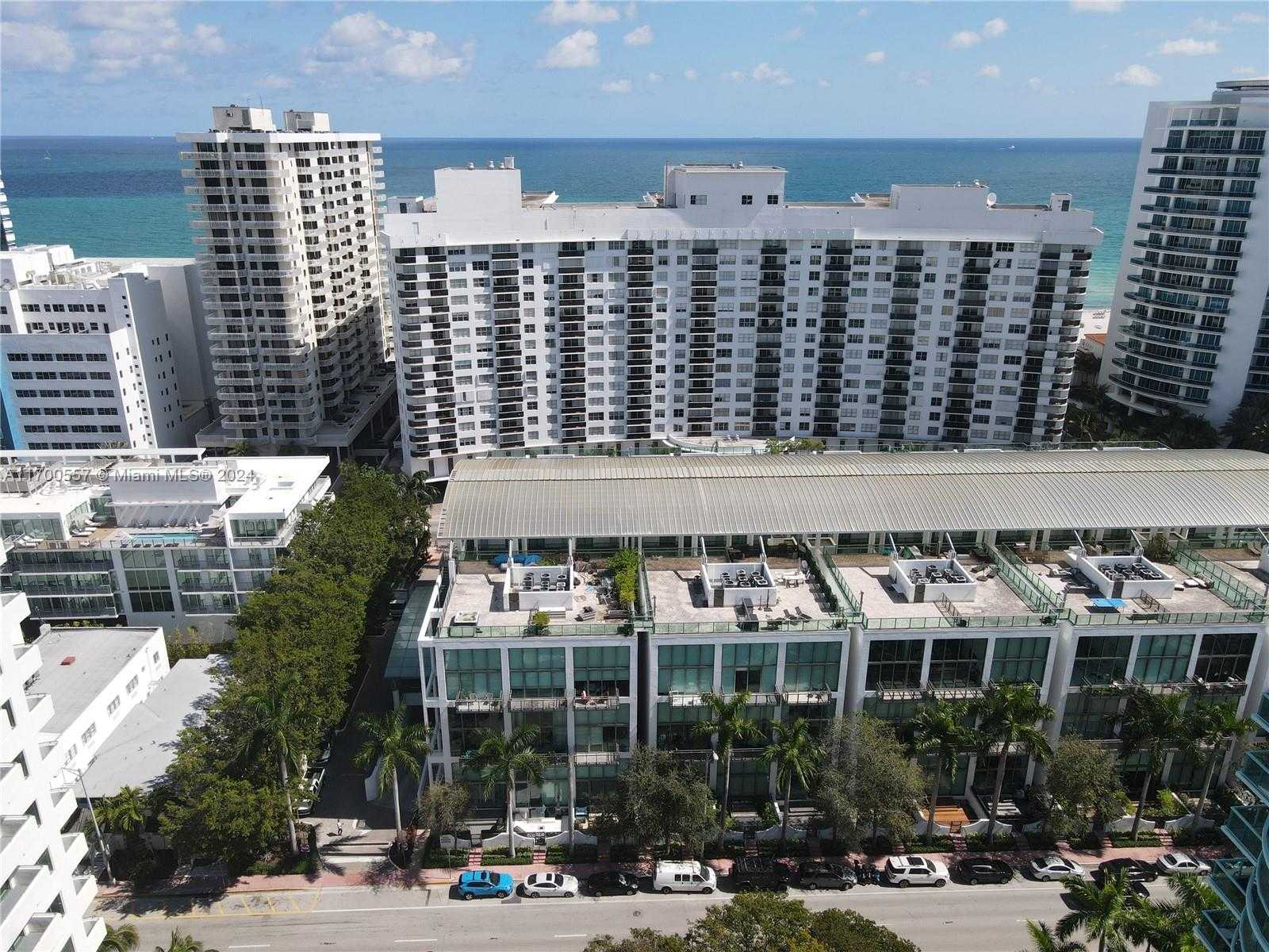 Small Image of 6000 COLLINS AVE #528, Miami Beach Number 24