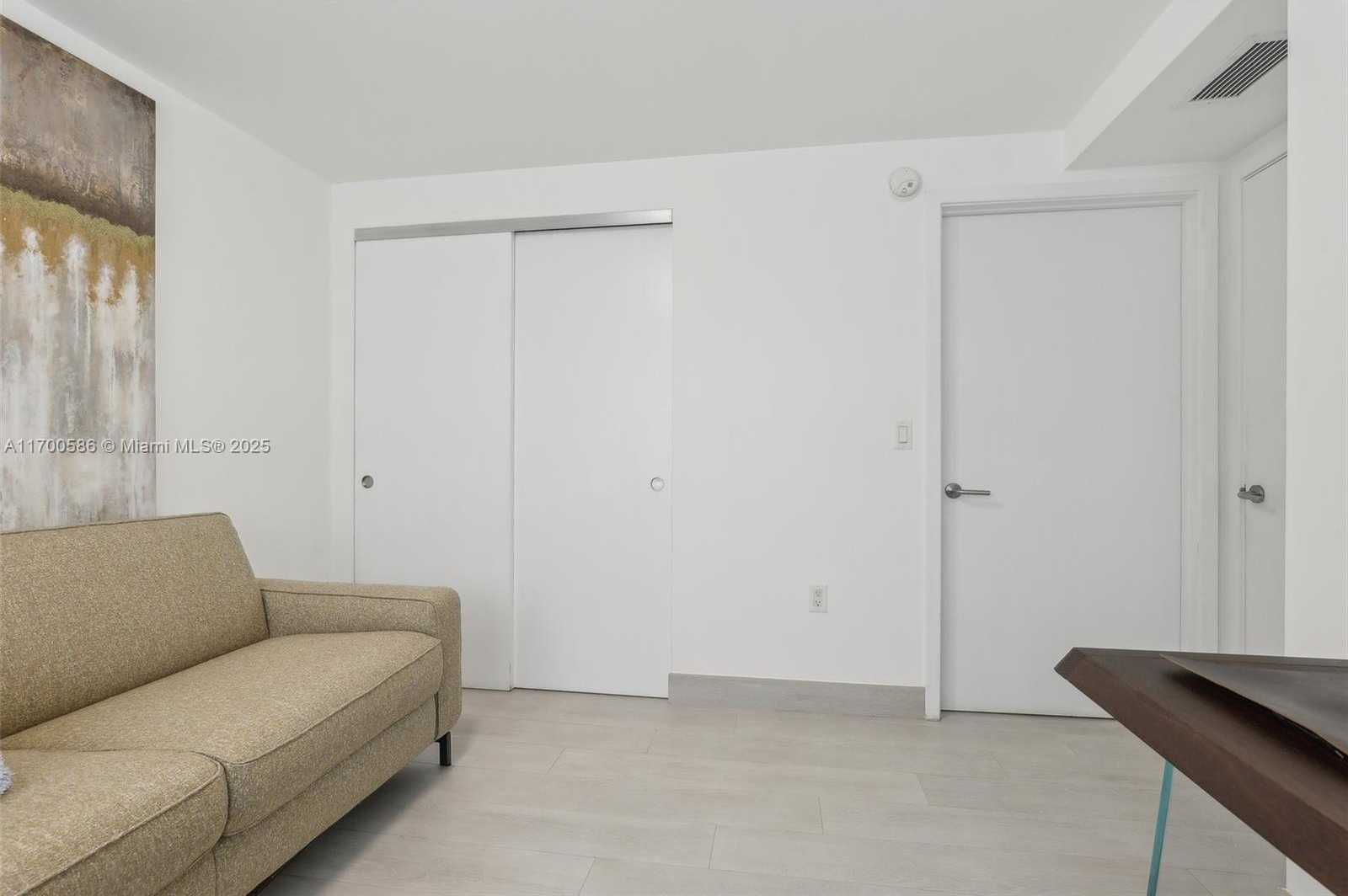 Small Image of 6620 INDIAN CREEK DR #613, Miami Beach Number 16