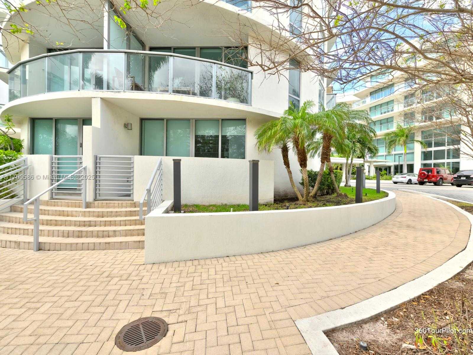 Small Image of 6620 INDIAN CREEK DR #613, Miami Beach Number 31