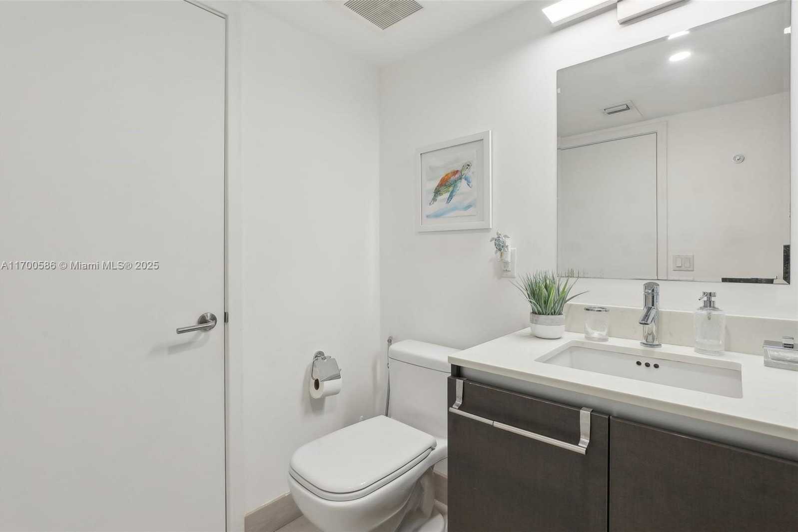 Small Image of 6620 INDIAN CREEK DR #613, Miami Beach Number 58