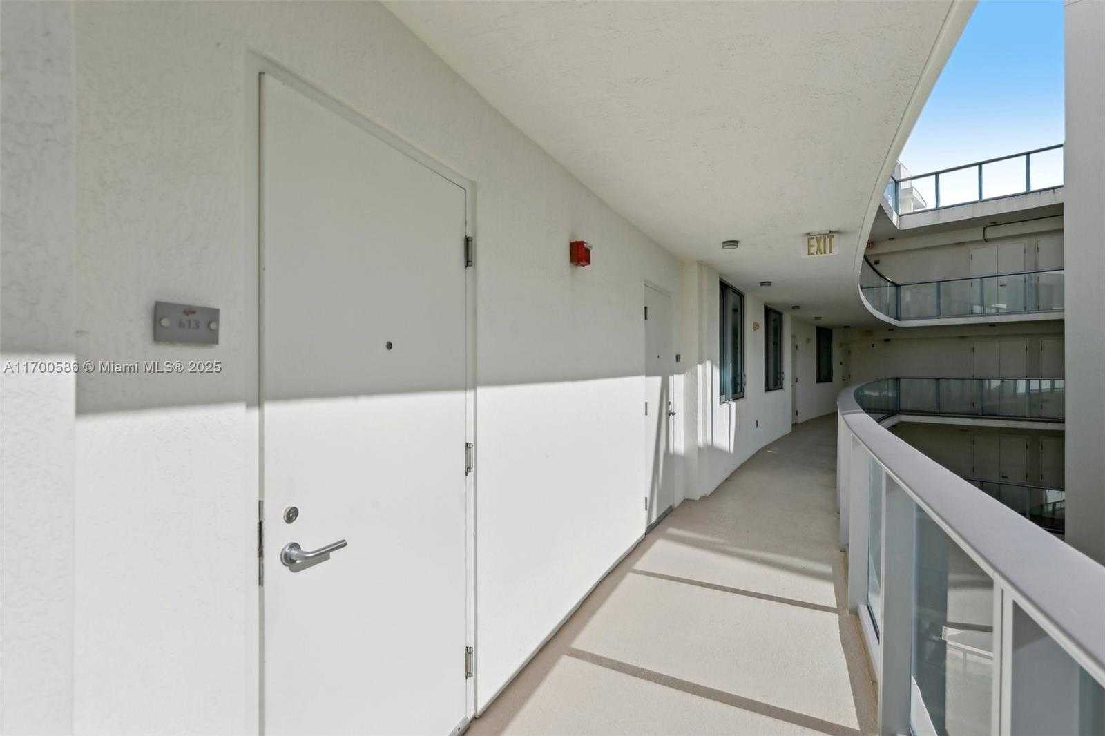 Small Image of 6620 INDIAN CREEK DR #613, Miami Beach Number 89