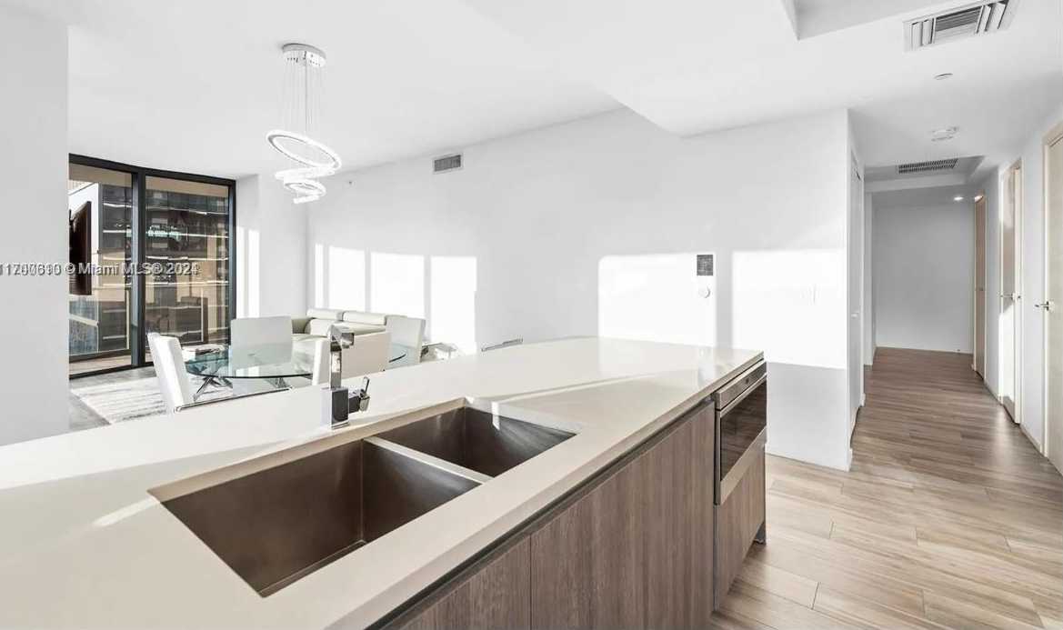 Small Image of 801 SOUTH MIAMI AVE #4509, Miami Number 10