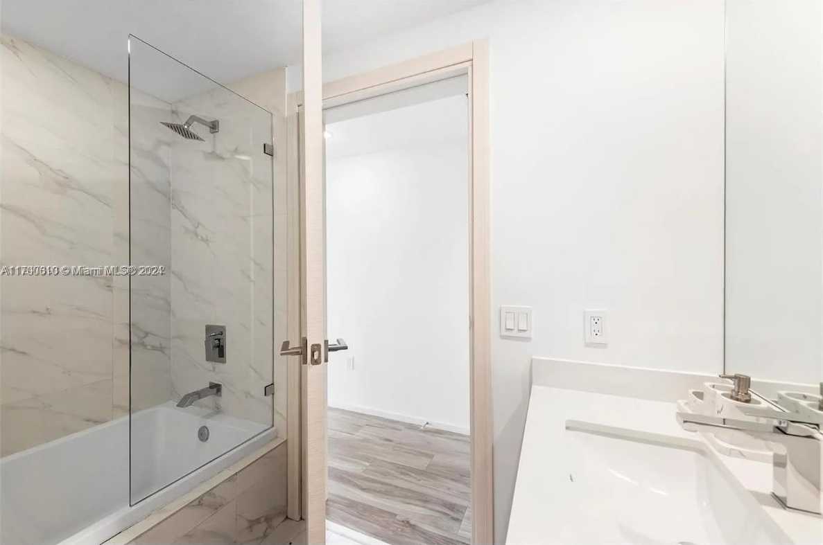 Small Image of 801 SOUTH MIAMI AVE #4509, Miami Number 23