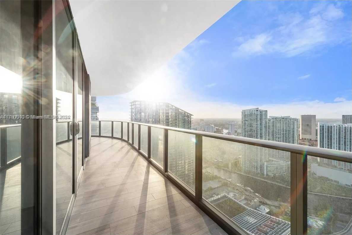 Small Image of 801 SOUTH MIAMI AVE #4509, Miami Number 42
