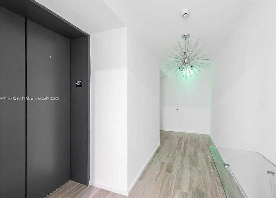 Small Image of 801 SOUTH MIAMI AVE #4509, Miami Number 47