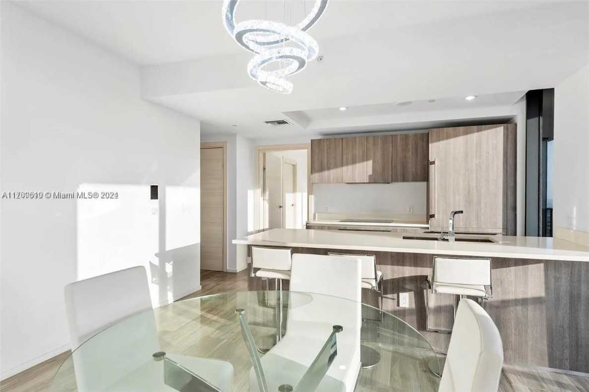 Small Image of 801 SOUTH MIAMI AVE #4509, Miami Number 6