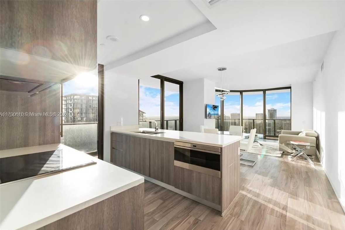 Small Image of 801 SOUTH MIAMI AVE #4509, Miami Number 9