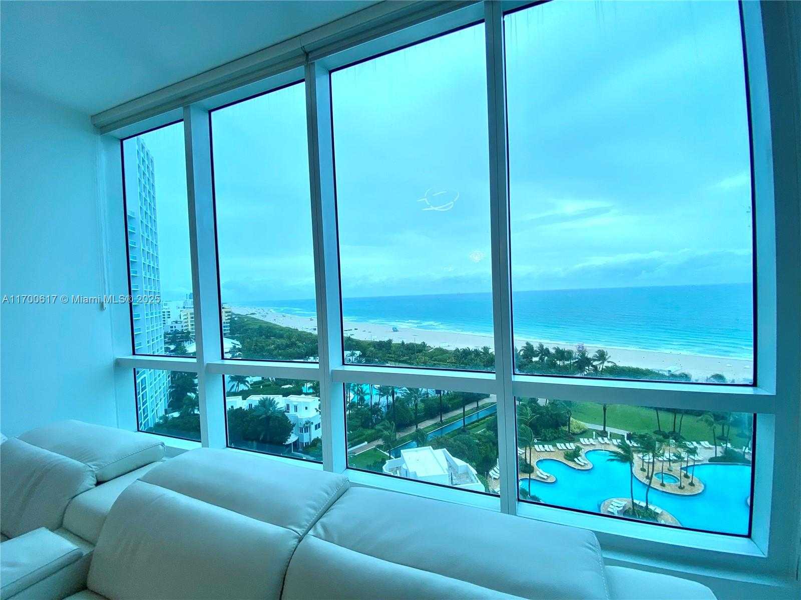 Small Image of 100 SOUTH POINTE DR #1207, Miami Beach Number 7