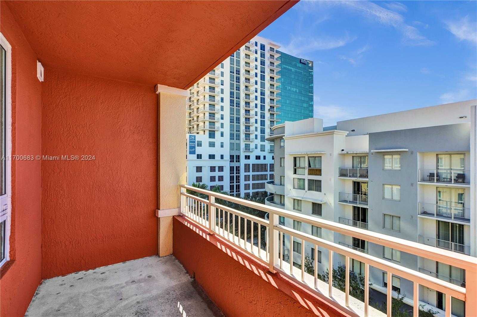 Small Image of 7355 SW 89th St, Miami, FL 33156, USA Number 33