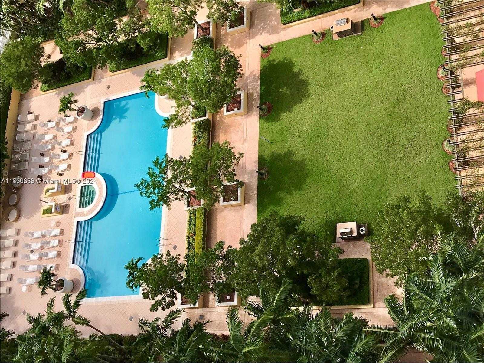 Small Image of 7355 SW 89th St, Miami, FL 33156, USA Number 51