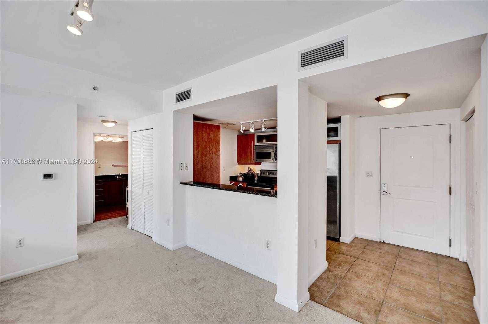 Small Image of 7355 SW 89th St, Miami, FL 33156, USA Number 8