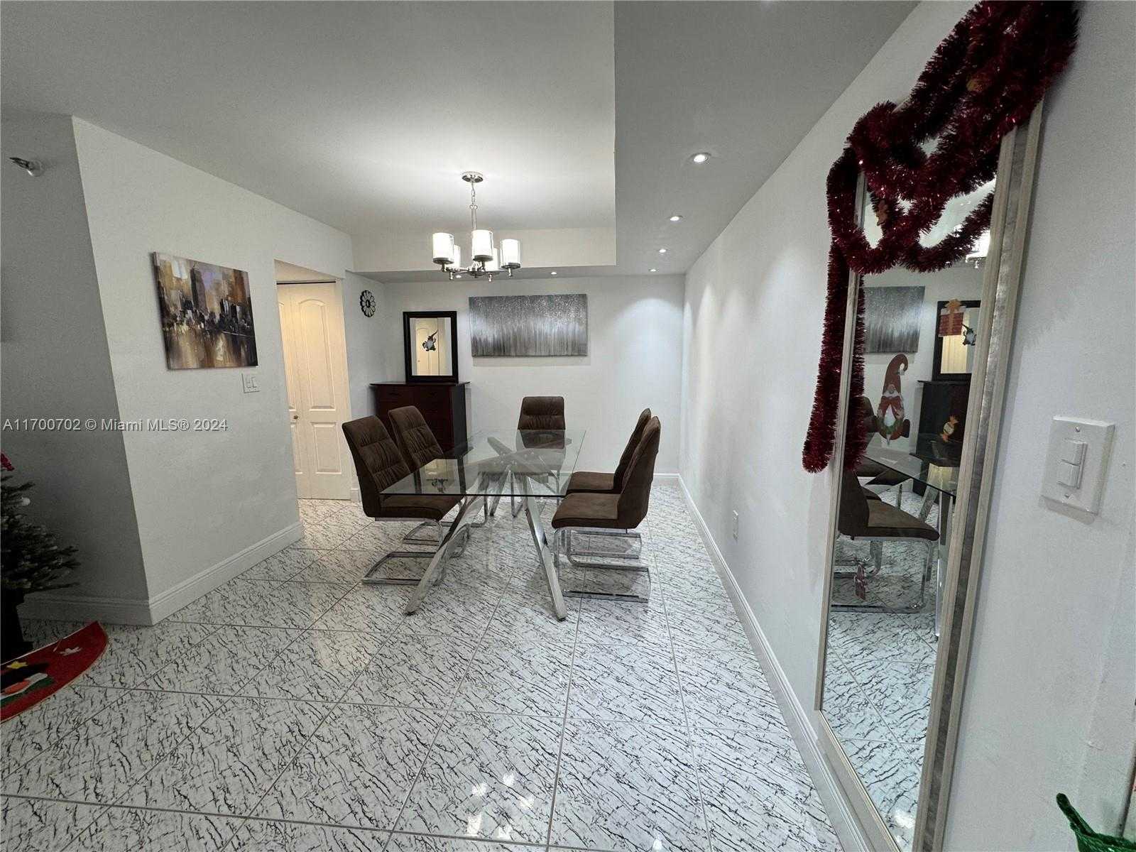 Small Image of 210 174th St, Sunny Isles Beach, FL 33160, USA Number 11