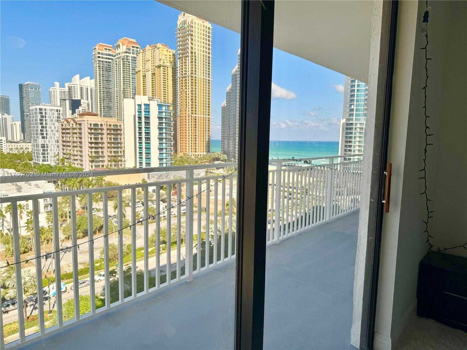 Small Image of 210 174th St, Sunny Isles Beach, FL 33160, USA Number 18