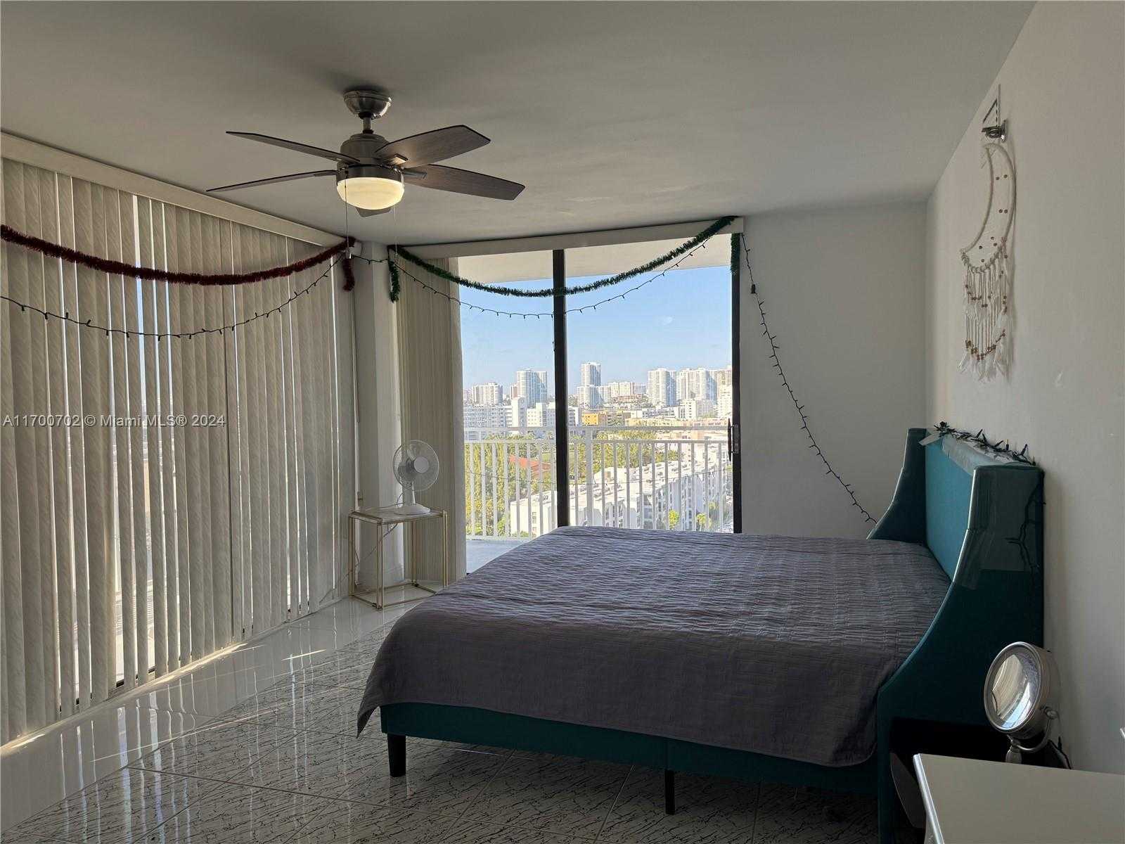 Small Image of 210 174th St, Sunny Isles Beach, FL 33160, USA Number 20