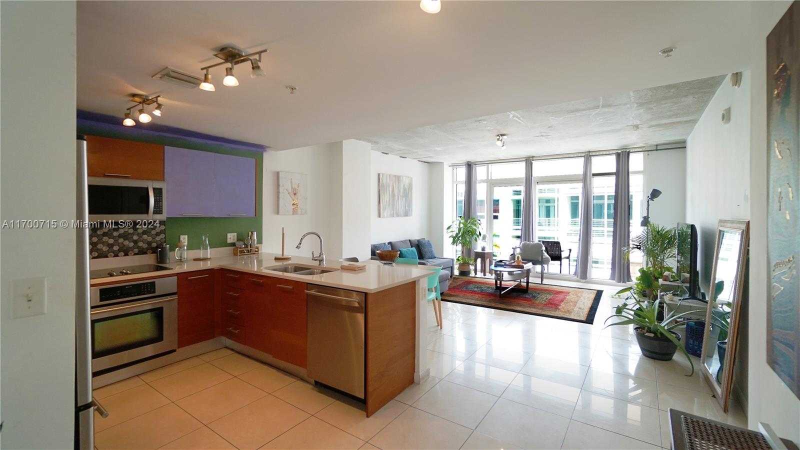 Small Image of 3250 NE 1st Ave, Miami, FL 33137, USA Number 6