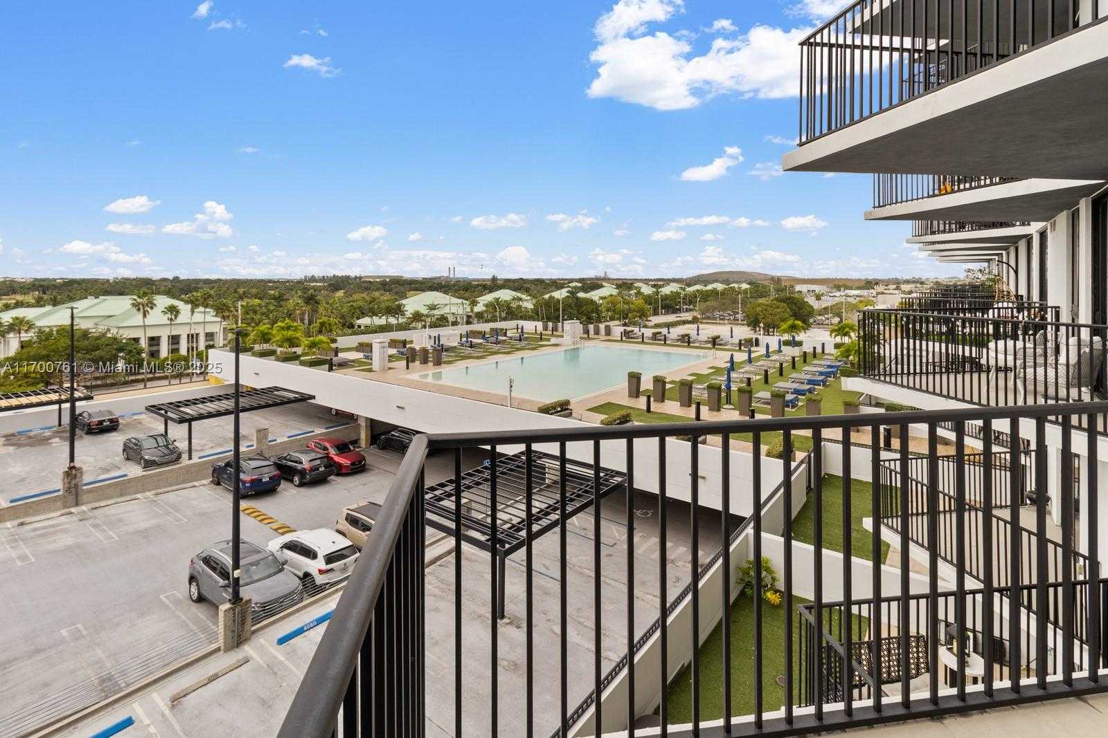 Small Image of 5300 PASEO BLVD #502, Doral Number 19