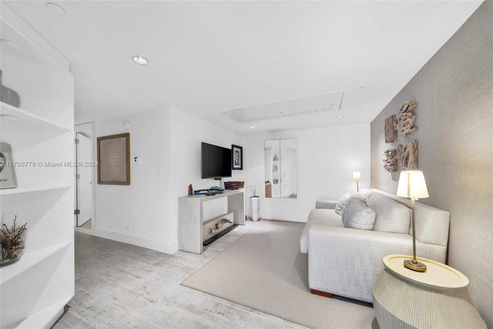 Small Image of 102 24TH ST #1508, Miami Beach Number 15