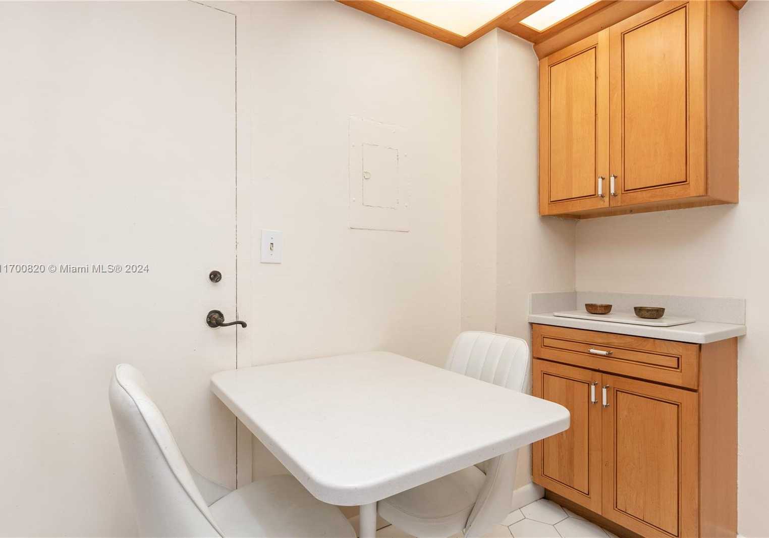 Small Image of 1865 SOUTH OCEAN DR #16J, Hallandale Beach Number 20