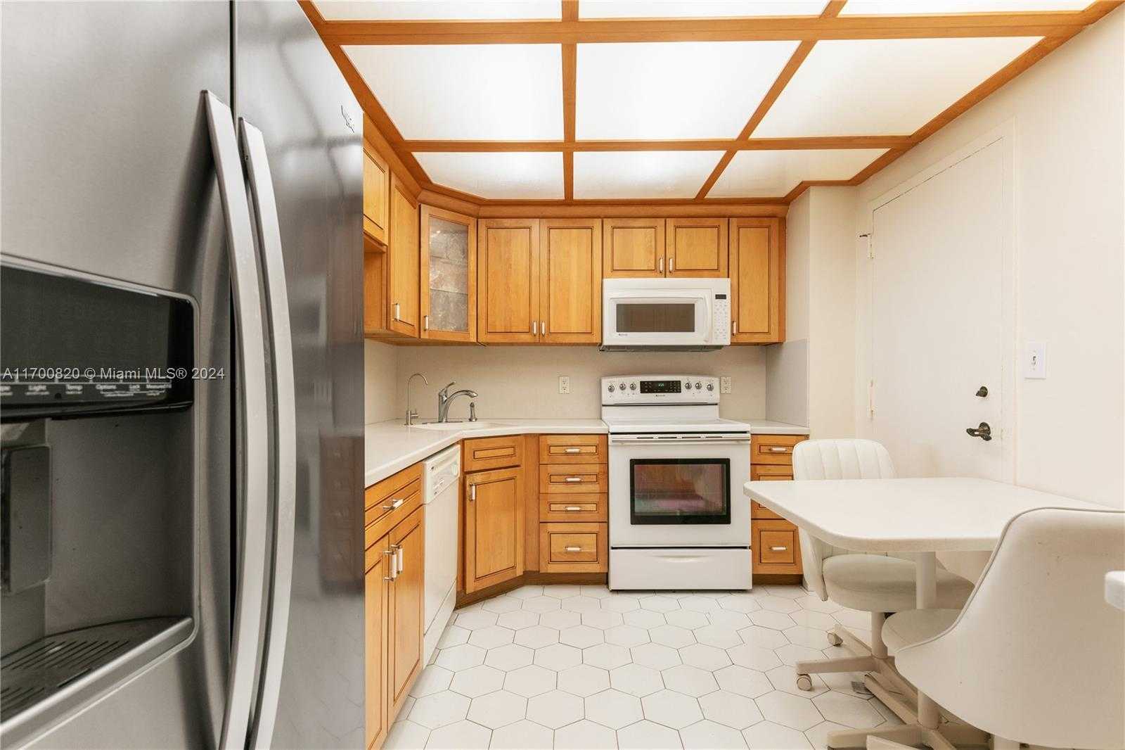 Small Image of 1865 SOUTH OCEAN DR #16J, Hallandale Beach Number 22