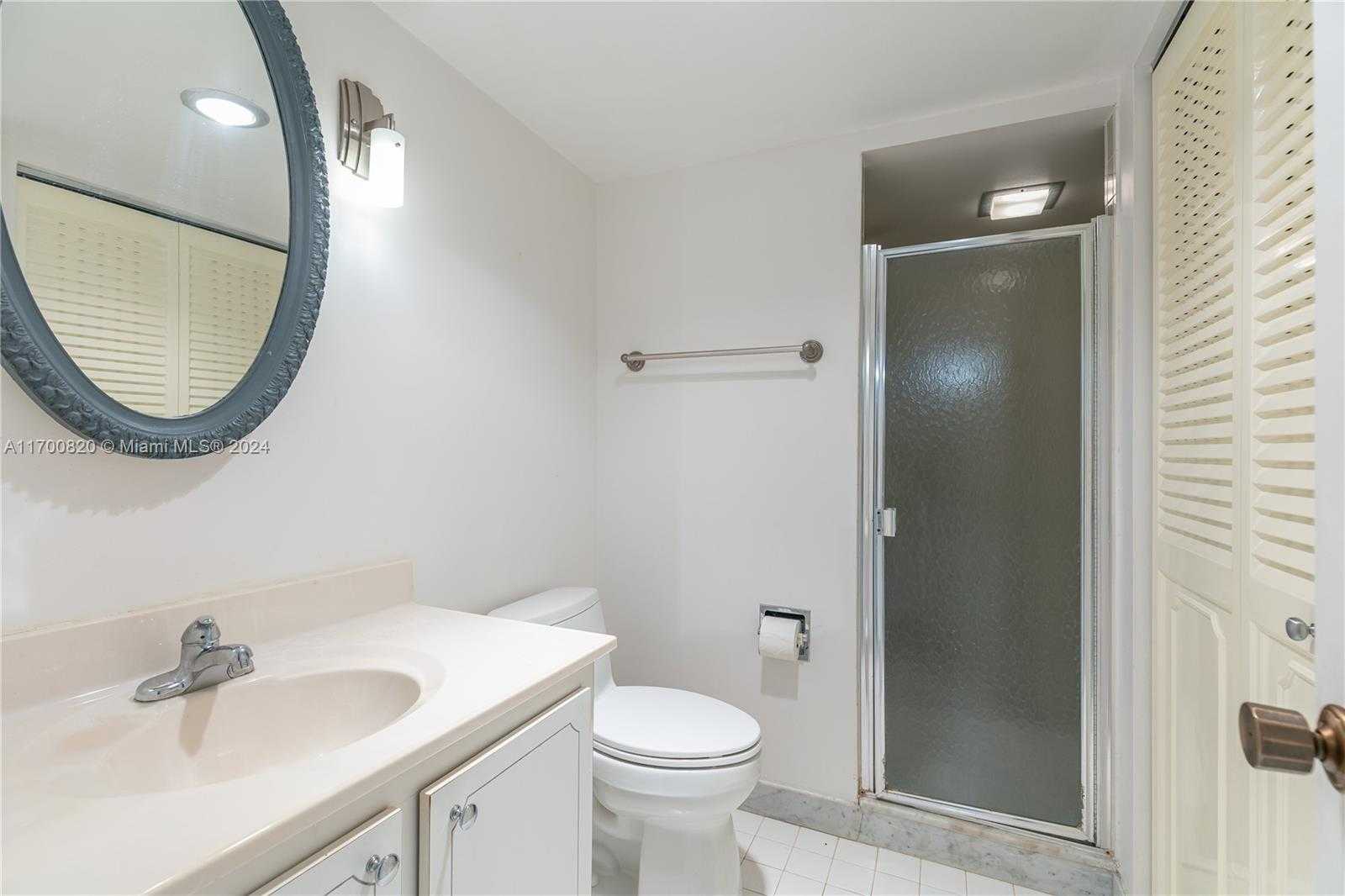 Small Image of 1865 SOUTH OCEAN DR #16J, Hallandale Beach Number 27